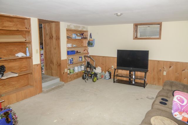 67 Highland Avenue, Derby, VT 05830