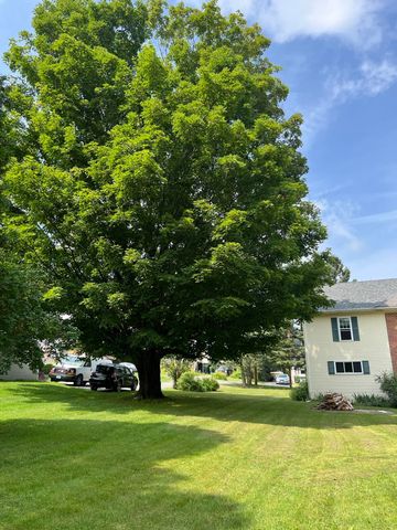 67 Highland Avenue, Derby, VT 05830