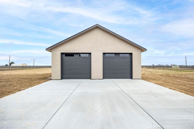 184 Taylor Lane, Pasco, WA 99301