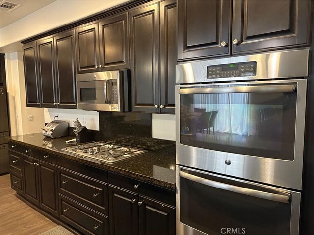 6111 Peregrine Drive, Jurupa Valley, CA 91752