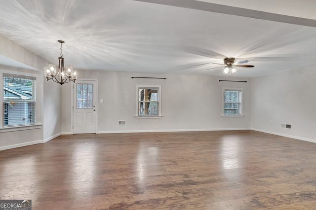 15 Glen Cannon Trail, Newnan, GA 30265