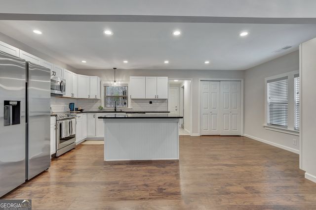 15 Glen Cannon Trail, Newnan, GA 30265