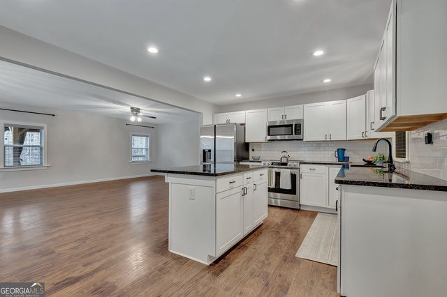 15 Glen Cannon Trail, Newnan, GA 30265