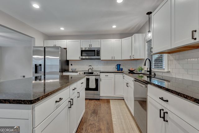 15 Glen Cannon Trail, Newnan, GA 30265