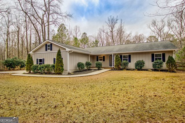 15 Glen Cannon Trail, Newnan, GA 30265