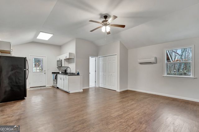 15 Glen Cannon Trail, Newnan, GA 30265