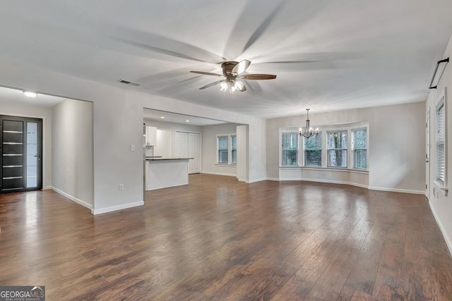 15 Glen Cannon Trail, Newnan, GA 30265