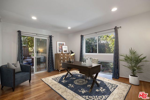 15325 Magnolia Boulevard 108, Sherman Oaks, CA 91403