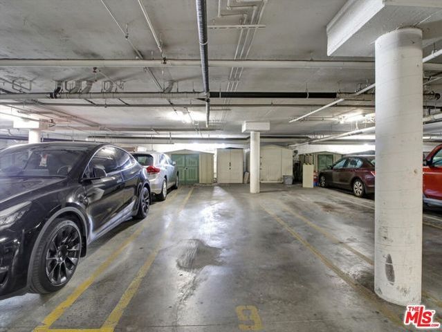 15325 Magnolia Boulevard 108, Sherman Oaks, CA 91403
