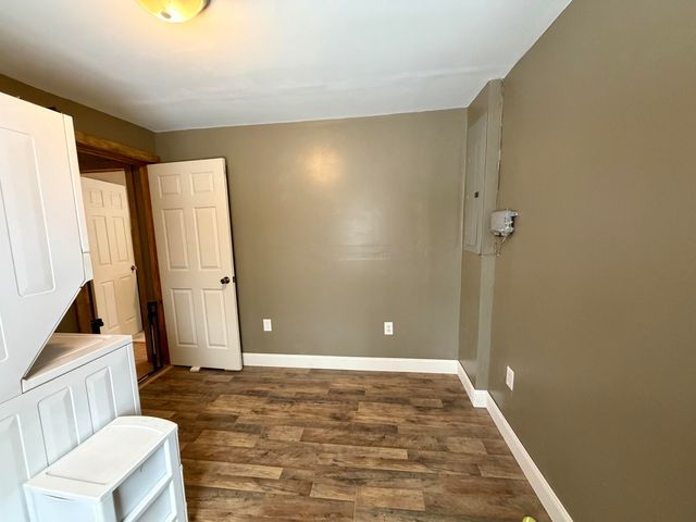 24 Moore Street, Champlain, NY 12919