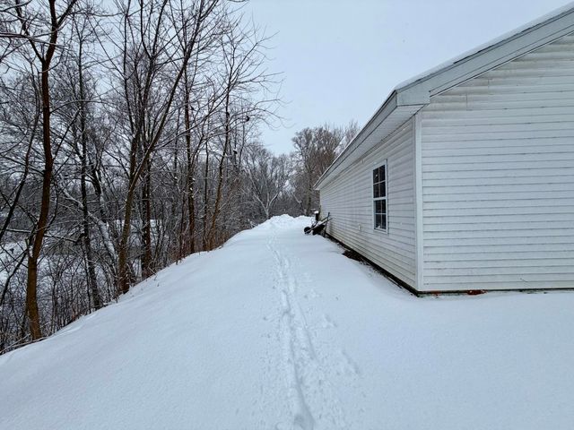 24 Moore Street, Champlain, NY 12919