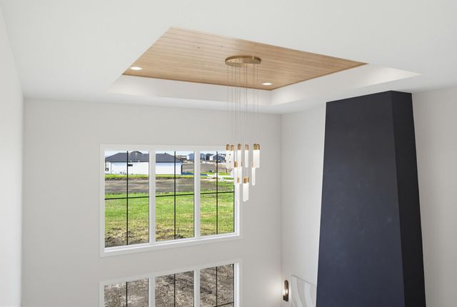 6520 Selkirk Drive S, Fargo, ND 58104