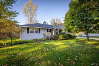 5 Patricia Ct, Utica, NY 13501