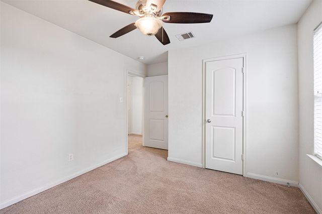 297 Koontz LOOP, Jarrell, TX 76537