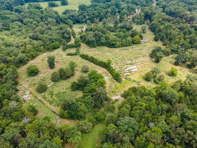 488 Lower Halls Mill Rd, Shelbyville, TN 37160