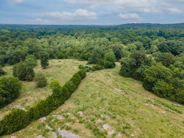 488 Lower Halls Mill Rd, Shelbyville, TN 37160