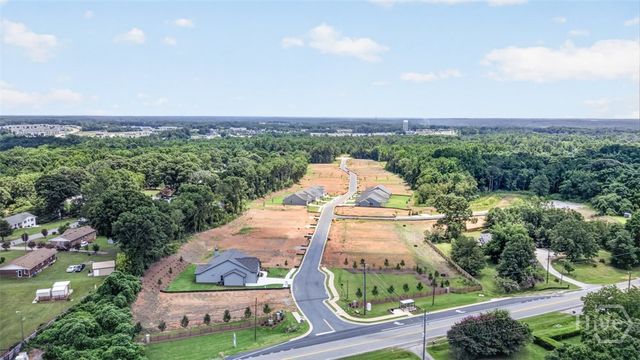 2012 Oconee Bluff Drive, Athens, GA 30601