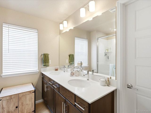 21239 E 62nd Ave, Aurora, CO 80019