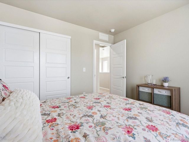 21239 E 62nd Ave, Aurora, CO 80019