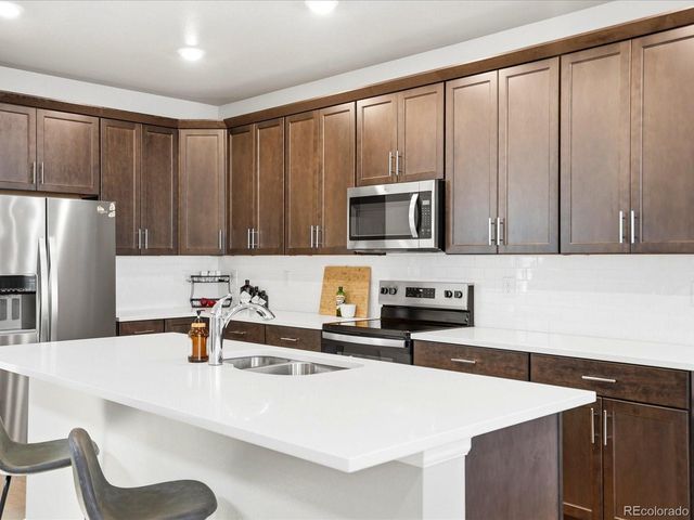 21239 E 62nd Ave, Aurora, CO 80019