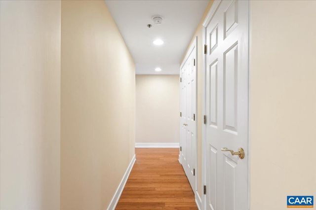 255 E JEFFERSON ST, Charlottesville, VA 22902