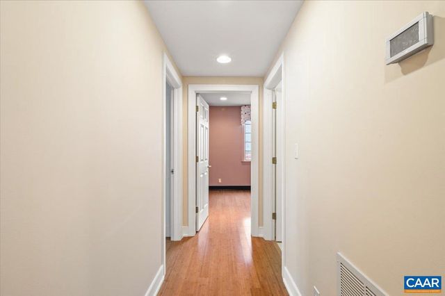 255 E JEFFERSON ST, Charlottesville, VA 22902