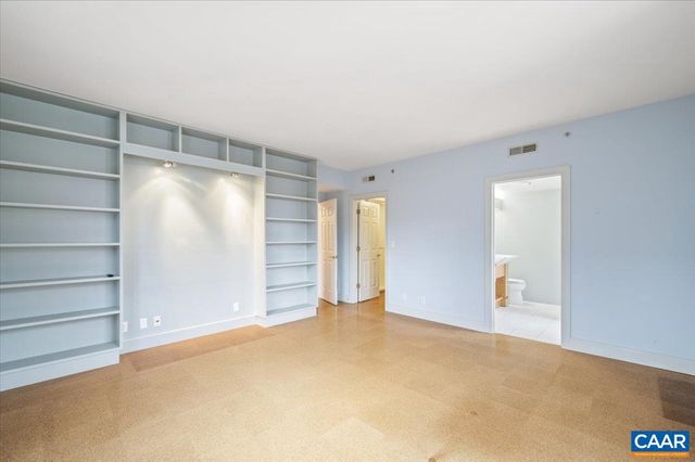 255 E JEFFERSON ST, Charlottesville, VA 22902