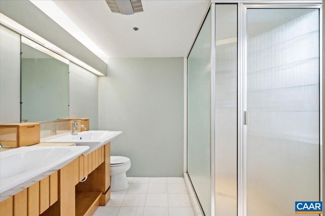 255 E JEFFERSON ST, Charlottesville, VA 22902