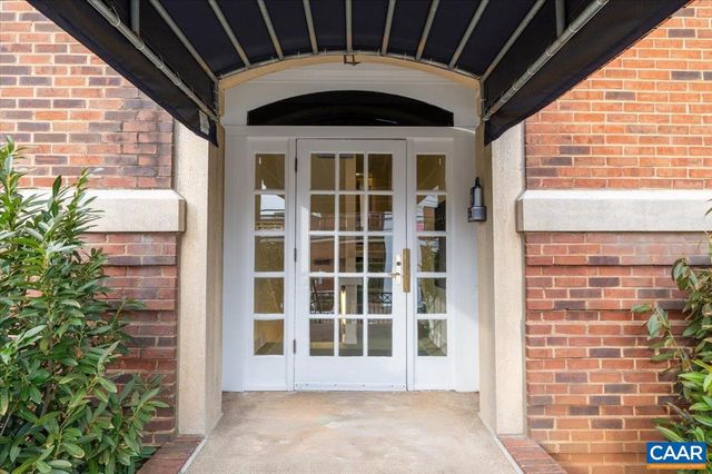 255 E JEFFERSON ST, Charlottesville, VA 22902