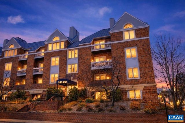 255 E JEFFERSON ST, Charlottesville, VA 22902