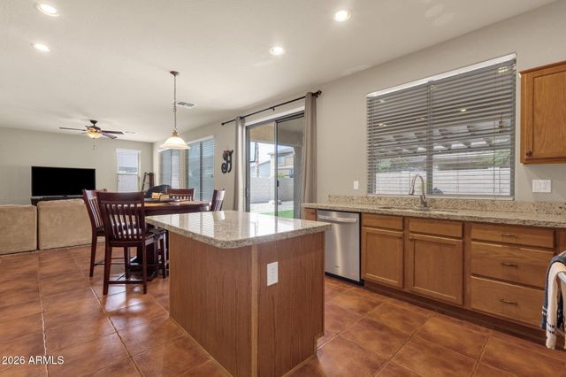 16660 N 174TH Avenue, Surprise, AZ 85388