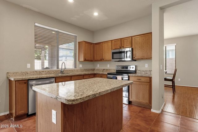 16660 N 174TH Avenue, Surprise, AZ 85388