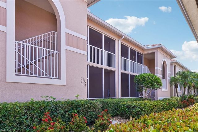 2810 Cypress Trace CIR 2112, Naples, FL 34119