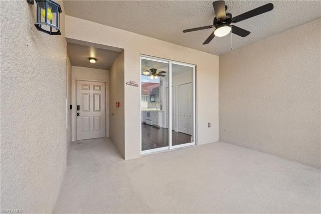 2810 Cypress Trace CIR 2112, Naples, FL 34119