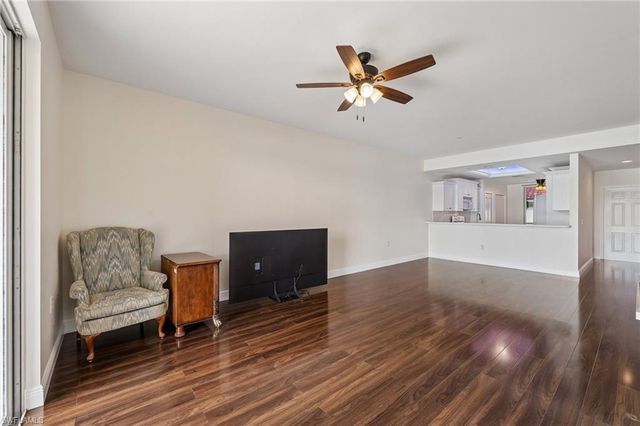 2810 Cypress Trace CIR 2112, Naples, FL 34119