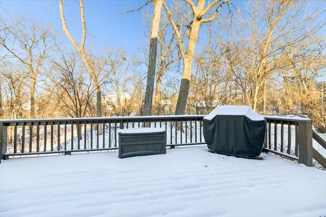 836 Bonnie Brae Lane, Bolingbrook, IL 60440