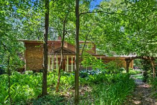11180 Jones Road, Berrien Springs Vllg, MI 49103