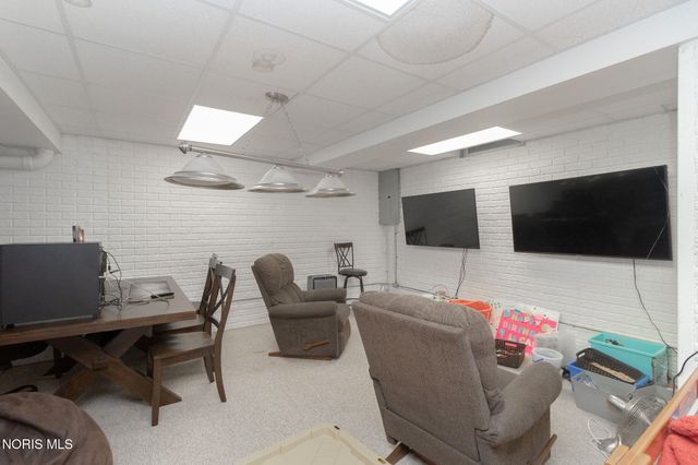 14633 Dexter Falls Road, Perrysburg, OH 43551