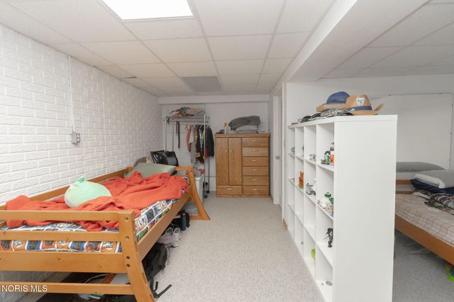 14633 Dexter Falls Road, Perrysburg, OH 43551