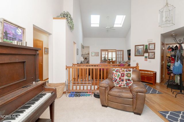 14633 Dexter Falls Road, Perrysburg, OH 43551