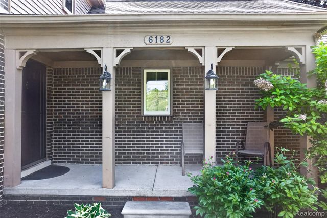 6182 Ledwin Drive, Troy, MI 48098