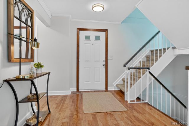 6182 Ledwin Drive, Troy, MI 48098