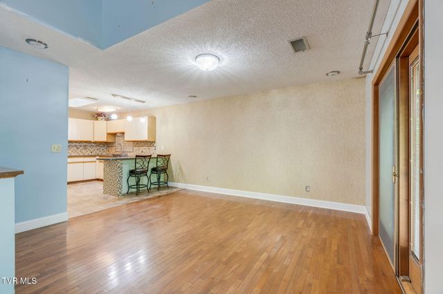 4517 Glenbrook Drive, Kingsport, TN 37664