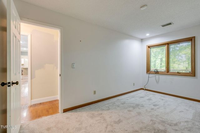 4517 Glenbrook Drive, Kingsport, TN 37664