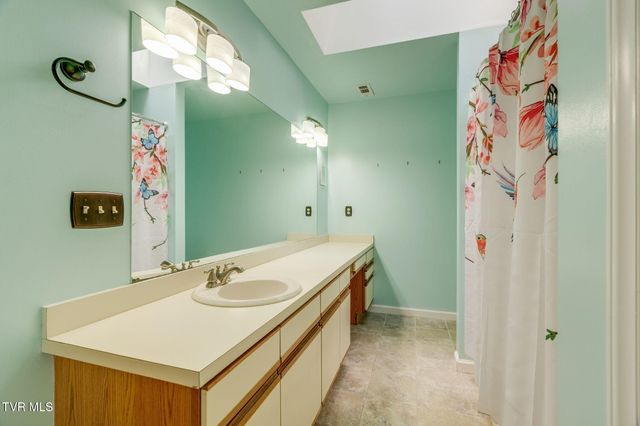4517 Glenbrook Drive, Kingsport, TN 37664
