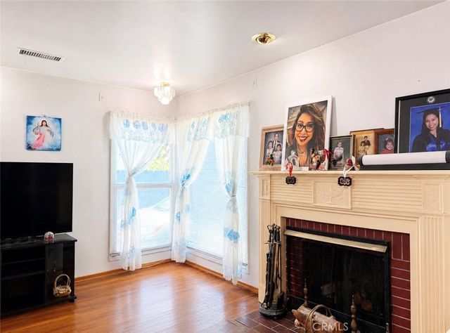 523 W 35th, Long Beach, CA 90806