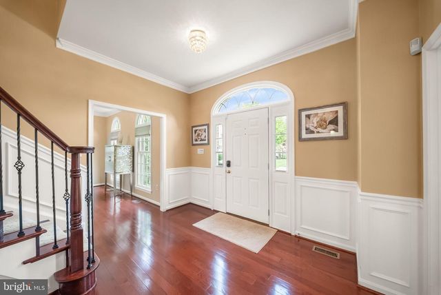 5667 LONESOME DOVE CT, Clifton, VA 20124