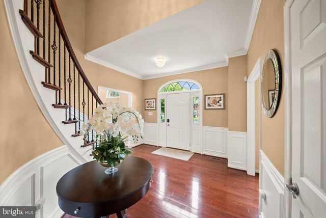 5667 LONESOME DOVE CT, Clifton, VA 20124