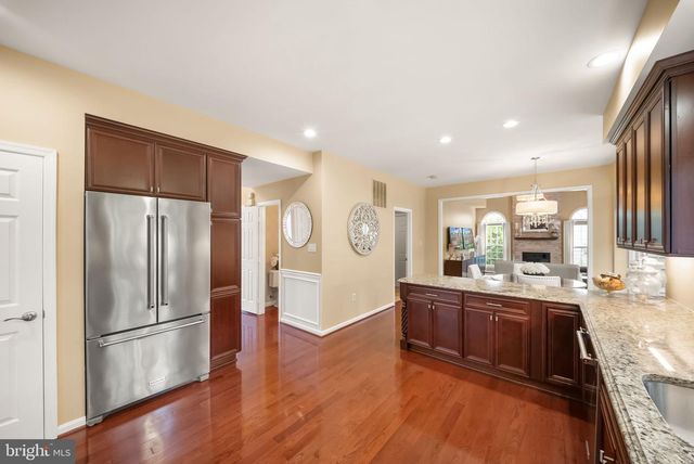 5667 LONESOME DOVE CT, Clifton, VA 20124