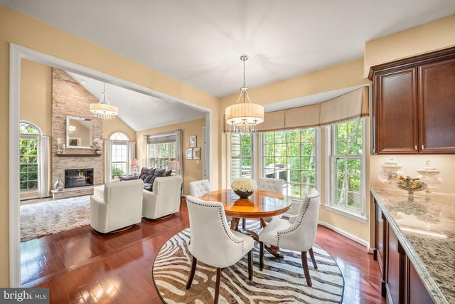 5667 LONESOME DOVE CT, Clifton, VA 20124